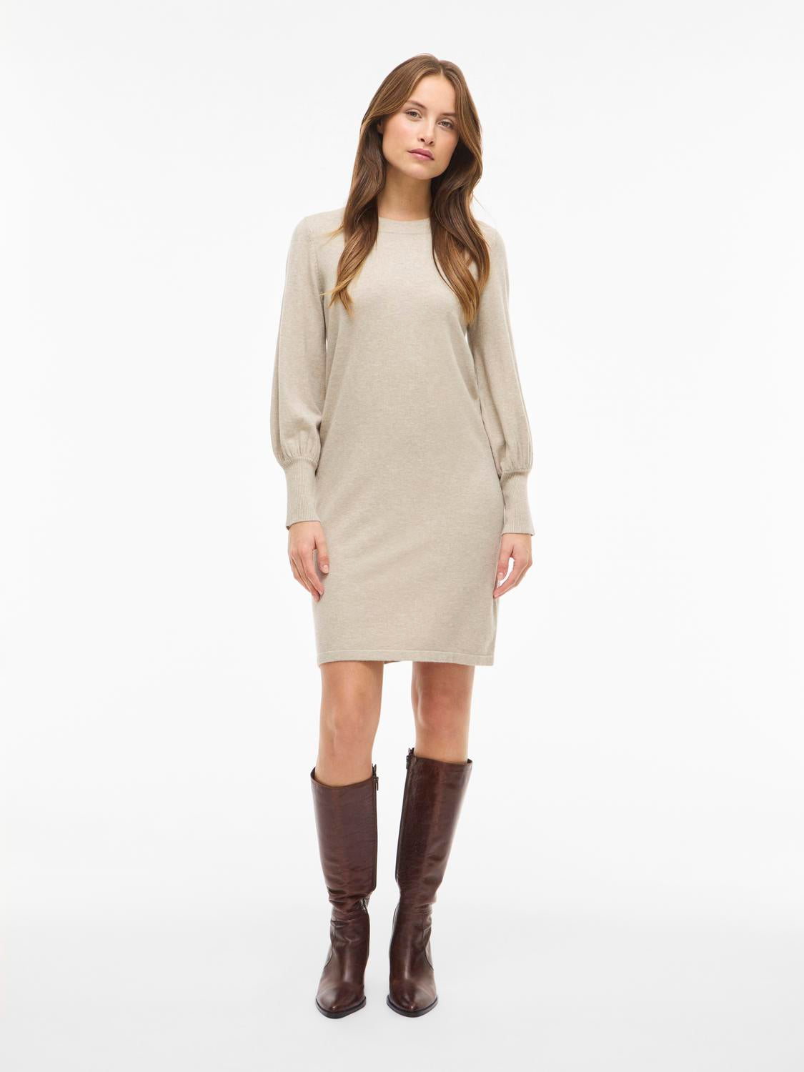 model_shot-front